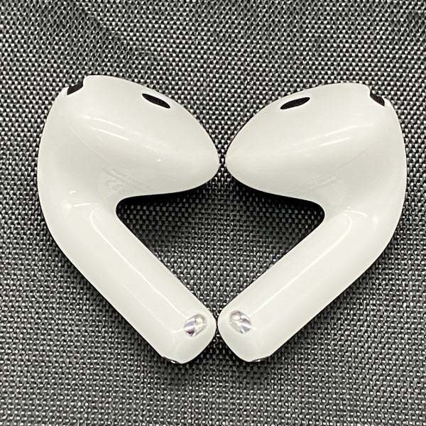 【中古】AirPods 4 MXP93J/A（アクティブノイズキャンセリング搭載）【秋葉原】