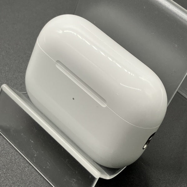 【中古】MagSafe充電ケース(USB-C)付きAirPods Pro(第2世代) MTJV3JA【秋葉原】