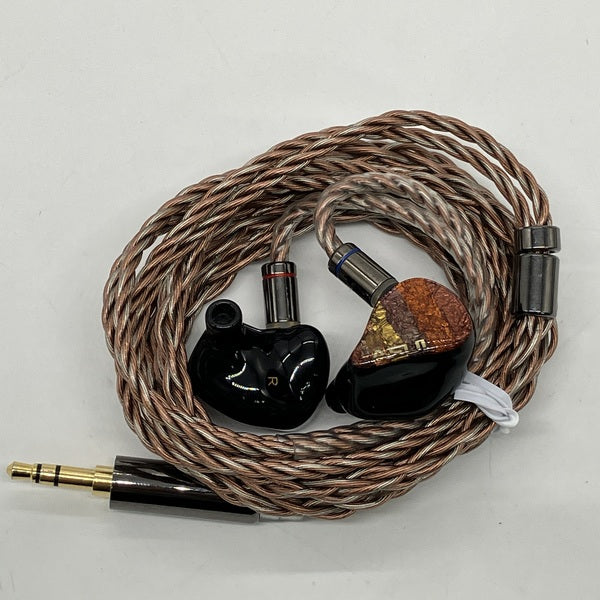 【中古】PERFORMER 8【日本橋】