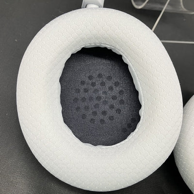 【中古】Arctis Nova 7P Wireless White 【61561J】【秋葉原】