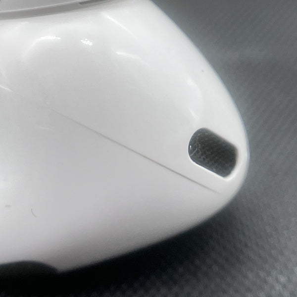 【中古】MagSafe充電ケース(USB-C)付きAirPods Pro(第2世代) MTJV3JA【秋葉原】