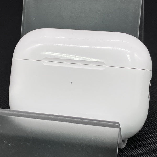 【中古】MagSafe充電ケース(USB-C)付きAirPods Pro(第2世代) MTJV3JA【秋葉原】