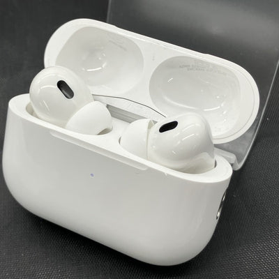 【中古】MagSafe充電ケース(USB-C)付きAirPods Pro(第2世代) MTJV3JA【秋葉原】
