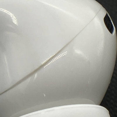 【中古】MagSafe充電ケース(USB-C)付きAirPods Pro(第2世代) MTJV3JA【秋葉原】