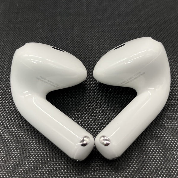 【中古】AirPods 4 MXP63J/A【秋葉原】