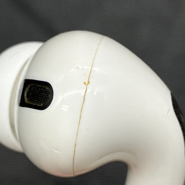 【中古】AirPods Pro MWP22J/A【日本橋】