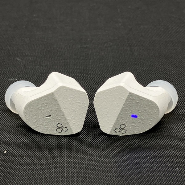 【中古】ZE3000 ホワイト 【FI-ZE3DPLTW-WHITE】【秋葉原】