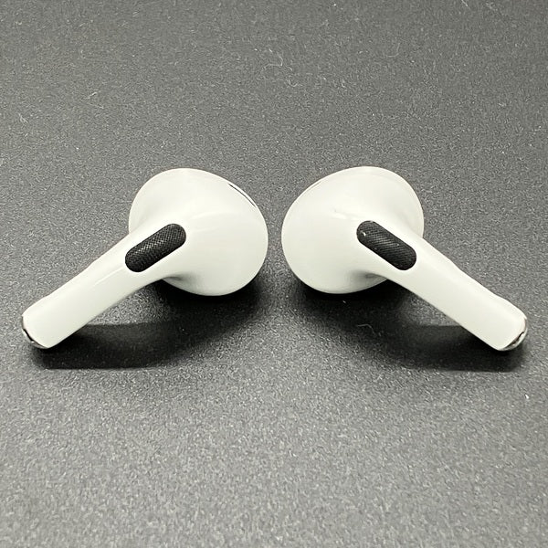 【中古】MagSafe充電ケース(USB-C)付きAirPods Pro(第2世代) MTJV3JA【秋葉原】