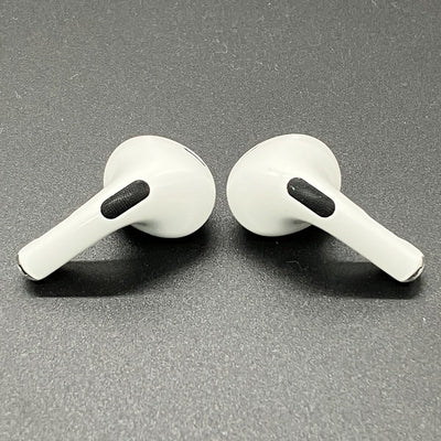 【中古】MagSafe充電ケース(USB-C)付きAirPods Pro(第2世代) MTJV3JA【秋葉原】