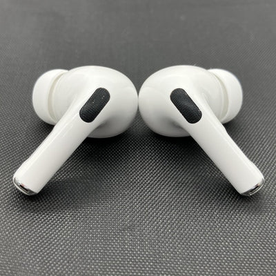 【中古】MagSafe充電ケース(USB-C)付きAirPods Pro(第2世代) MTJV3JA【秋葉原】