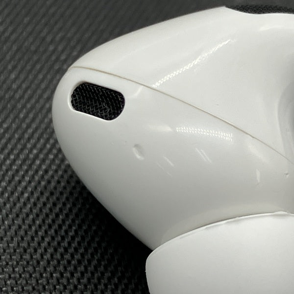 【中古】MagSafe充電ケース(USB-C)付きAirPods Pro(第2世代) MTJV3JA【秋葉原】