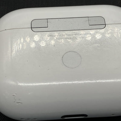 【中古】MagSafe充電ケース(USB-C)付きAirPods Pro(第2世代) MTJV3JA【秋葉原】