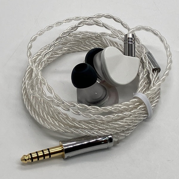 See audio 【中古】Rinko White 日本向け4.4mmバランスプラグ仕様