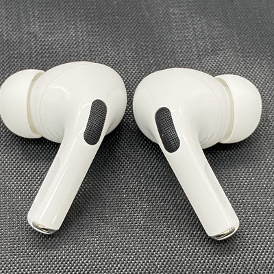 【中古】MagSafe充電ケース(USB-C)付きAirPods Pro(第2世代) MTJV3JA【秋葉原】