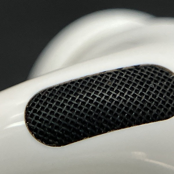 【中古】MagSafe充電ケース(USB-C)付きAirPods Pro(第2世代) MTJV3JA【秋葉原】