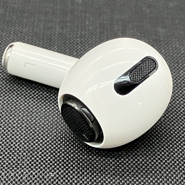 AirPodsPro 2世代 本体 中古 猫 刻印 ⭐︎ワイヤレスイヤホン AirPodsPro 2世代 本体 猫 刻印 ⭐︎ワイヤレスイヤホン
