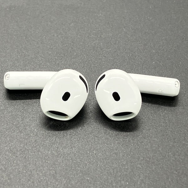 【中古】AirPods 4 MXP93J/A（アクティブノイズキャンセリング搭載）【秋葉原】