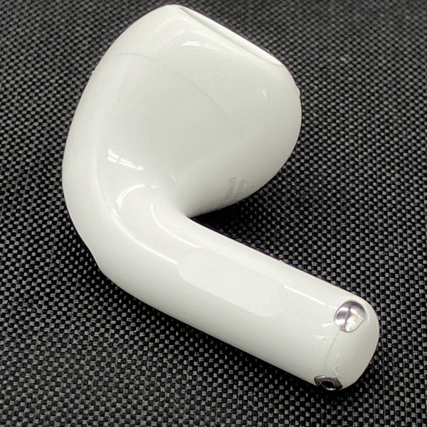 【中古】AirPods 4 (R側)（アクティブノイズキャンセリング搭載）【秋葉原】