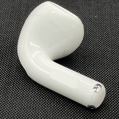 【中古】AirPods 4 (R側)（アクティブノイズキャンセリング搭載）【秋葉原】