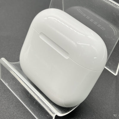 【中古】AirPods 4 MXP93J/A（アクティブノイズキャンセリング搭載）【秋葉原】