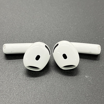【中古】AirPods 4 MXP93J/A（アクティブノイズキャンセリング搭載）【秋葉原】