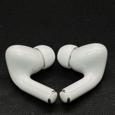 【中古】MagSafe充電ケース(USB-C)付きAirPods Pro(第2世代) MTJV3JA【秋葉原】