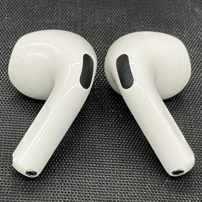 【中古】AirPods 4 MXP93J/A（アクティブノイズキャンセリング搭載）【日本橋】