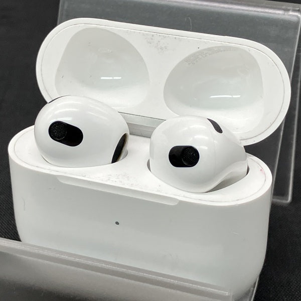 【中古】Airpods MME73J/A 3rd Generation