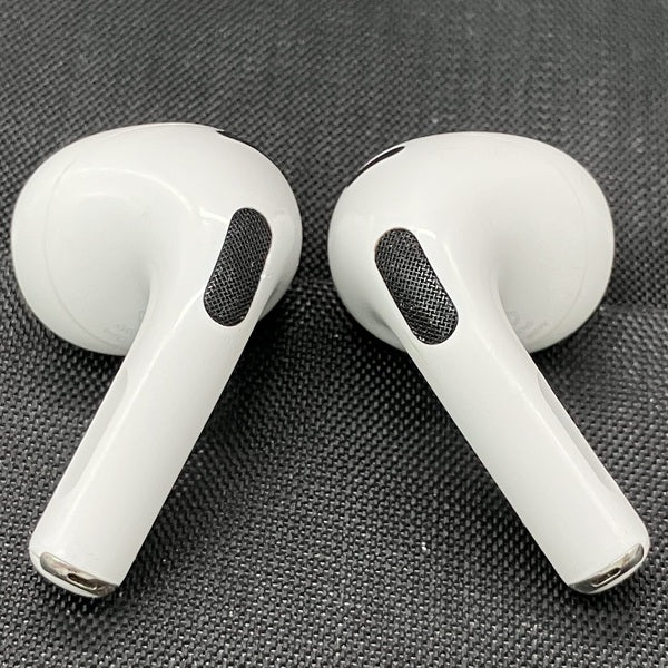 【中古】Airpods MME73J/A 3rd Generation