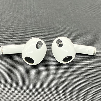 【中古】Airpods MME73J/A 3rd Generation