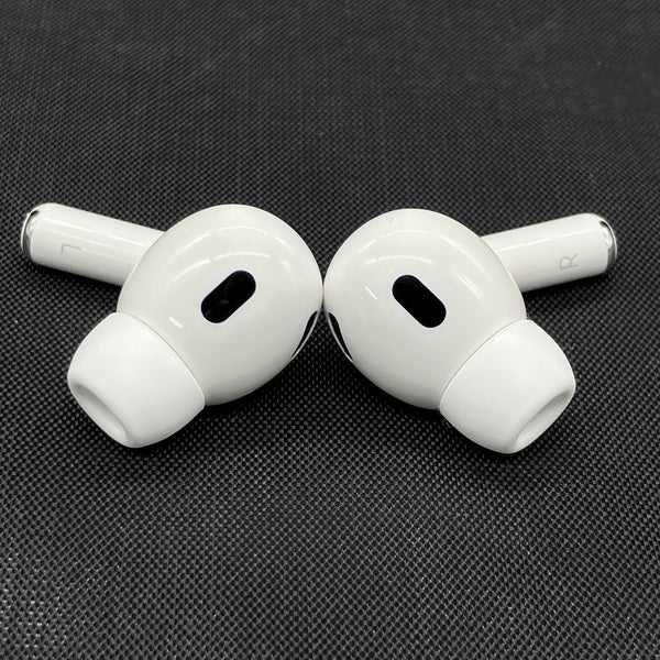 【中古】MagSafe充電ケース(USB-C)付きAirPods Pro(第2世代) MTJV3JA【日本橋】