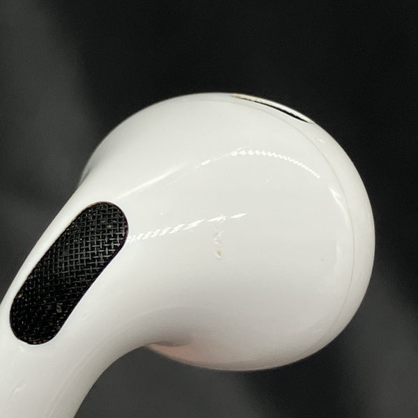 【中古】MagSafe充電ケース(USB-C)付きAirPods Pro(第2世代) MTJV3JA【日本橋】