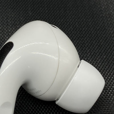 【中古】MagSafe充電ケース(USB-C)付きAirPods Pro(第2世代) MTJV3JA【日本橋】