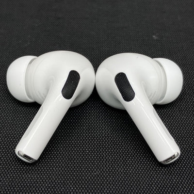 【中古】MagSafe充電ケース(USB-C)付きAirPods Pro(第2世代) MTJV3JA【秋葉原】