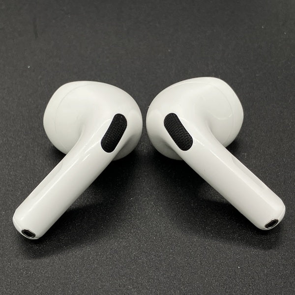 Apple 【中古】AirPods 4 MXP93J/A（アクティブノイズキャンセ