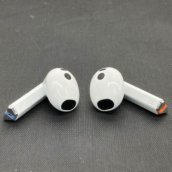 【中古】Galaxy Buds3 ホワイト 【SM-R530NZWAXJP】【秋葉原】