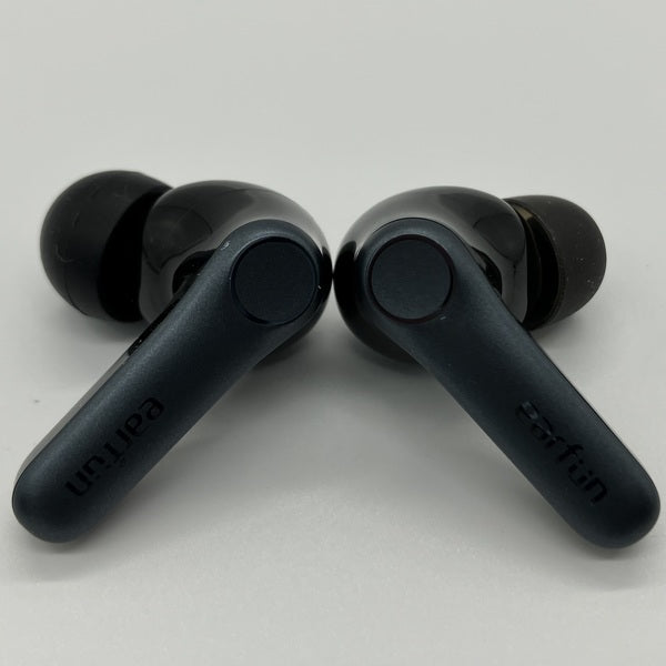 【中古】Air Pro 4 - Black【日本橋】
