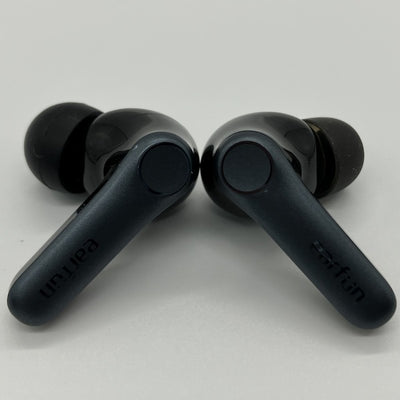 【中古】Air Pro 4 - Black【日本橋】
