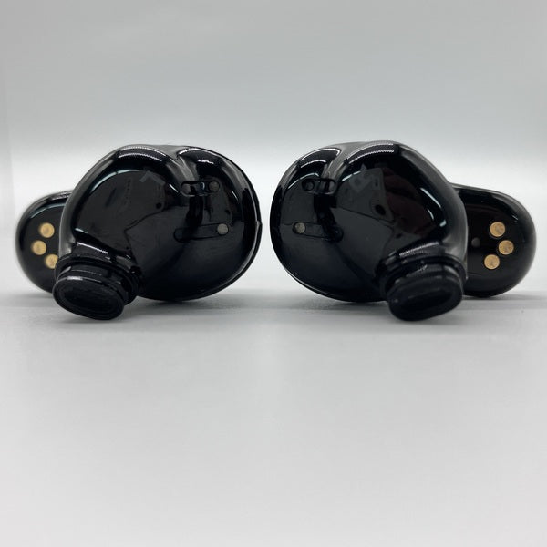 【中古】QuietComfort Ultra Earbuds Black【秋葉原】