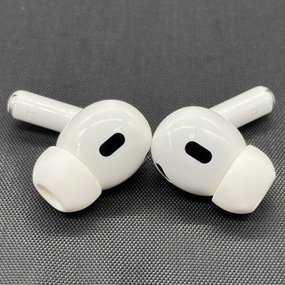 【中古】MagSafe充電ケース(USB-C)付きAirPods Pro(第2世代) MTJV3JA【日本橋】