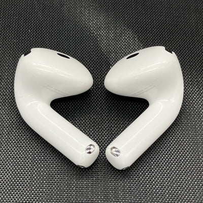 【中古】AirPods 4 MXP93J/A（アクティブノイズキャンセリング搭載）【日本橋】