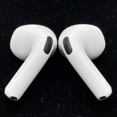 【中古】AirPods 4 MXP93J/A（アクティブノイズキャンセリング搭載）【日本橋】