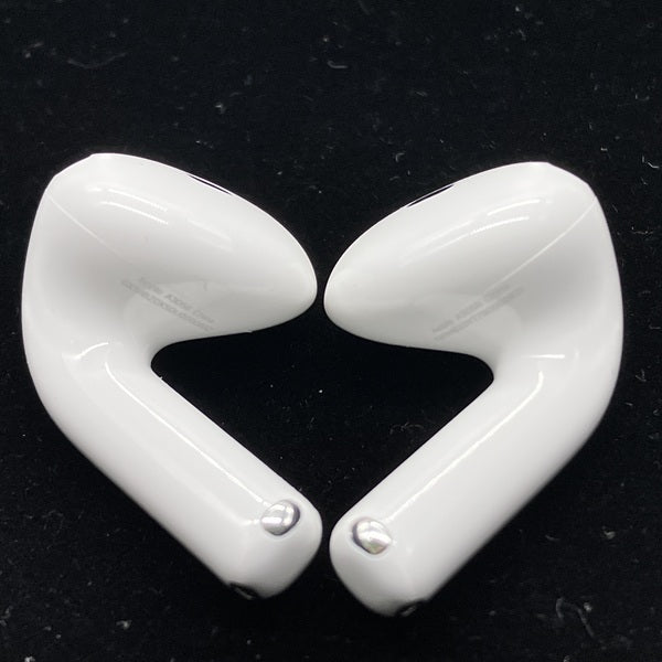 【中古】AirPods 4 MXP93J/A（アクティブノイズキャンセリング搭載）【日本橋】