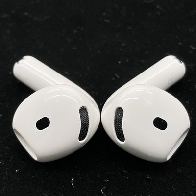 【中古】AirPods 4 MXP93J/A（アクティブノイズキャンセリング搭載）【日本橋】