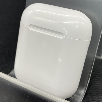 【中古】AirPods with Charging Case MV7N2J/A【日本橋】