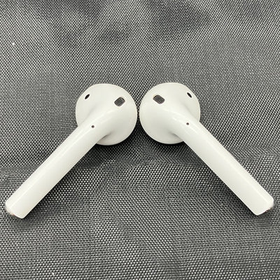 【中古】AirPods with Charging Case MV7N2J/A【日本橋】