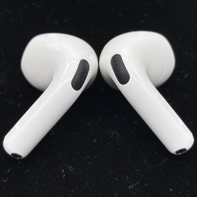【中古】AirPods 4 MXP93J/A（アクティブノイズキャンセリング搭載）【日本橋】