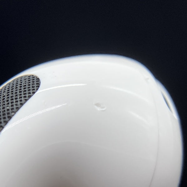 【中古】AirPods 4 MXP93J/A（アクティブノイズキャンセリング搭載）【日本橋】