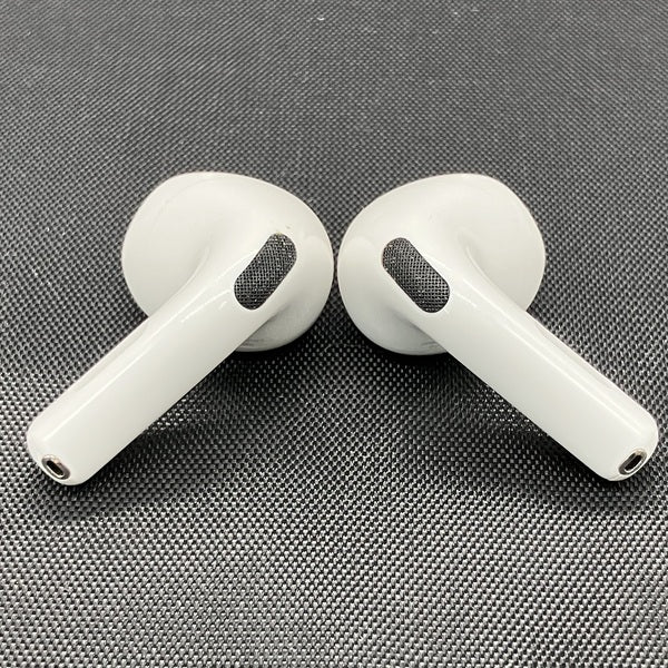 【中古】AirPods 4 MXP63J/A【秋葉原】
