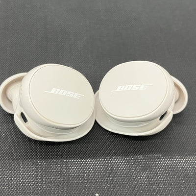 【中古】QuietComfort Earbuds White Smoke【秋葉原】
